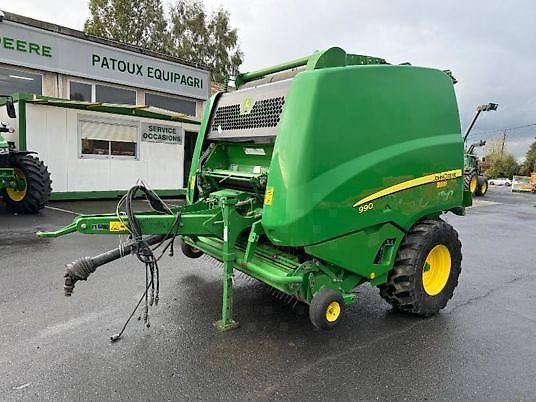 E-FARM: John Deere 990 - Balownica - id SCRCJRN - 16 500 € - Rok produkcji: 2014 - Wyprodukowane bele: 31 808,Francja