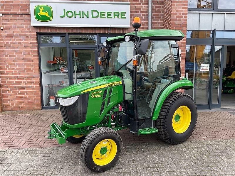 John Deere 3046 R tractor €42,850