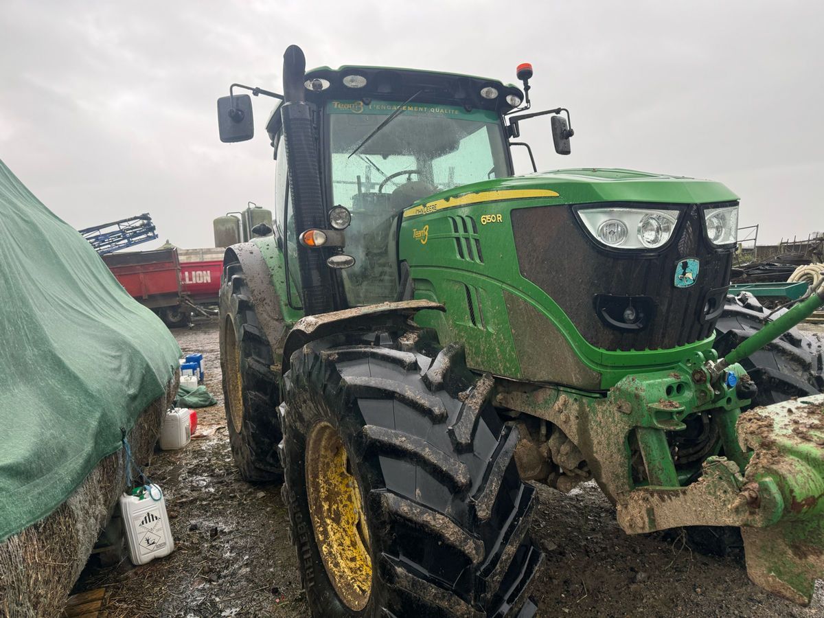 E-FARM: John Deere 6150 R - Traktor - id JUU9QGJ - 56.000 € - Baujahr: 2013 - Abgelesene Motorstunden: 7.400,Motorleistung (PS): 150,Frankreich