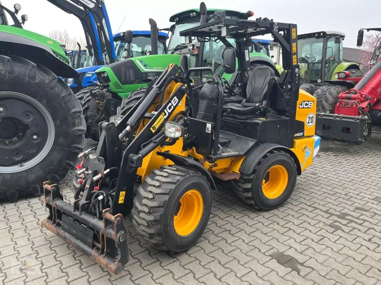 JCB 403 Tele wheel loader €3,990,000