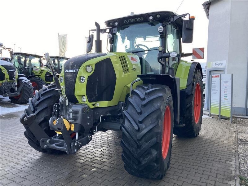 Claas arion 660 cmatic - st v first tractor €145,000