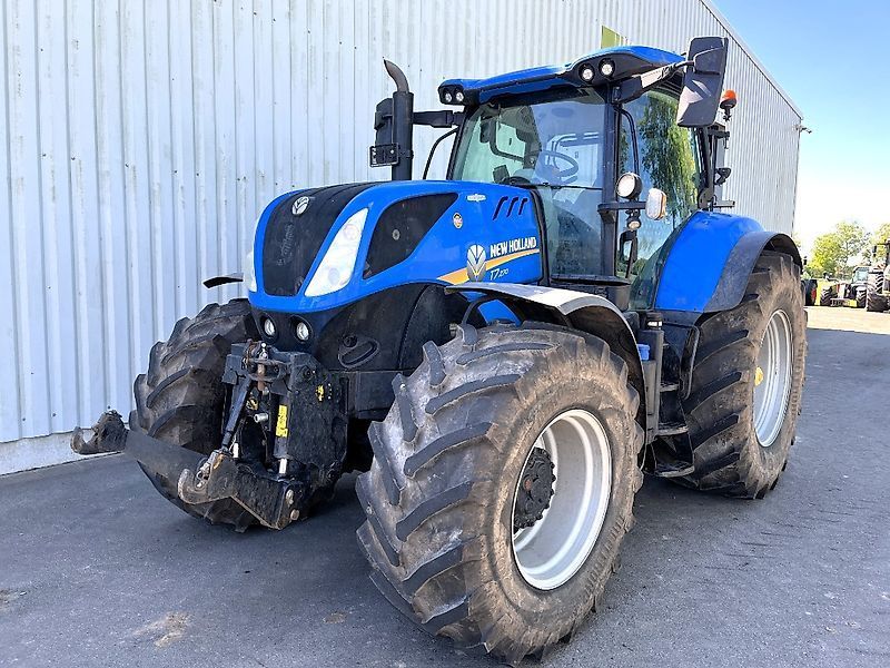 New Holland T7.270 AC Tractor €92,437