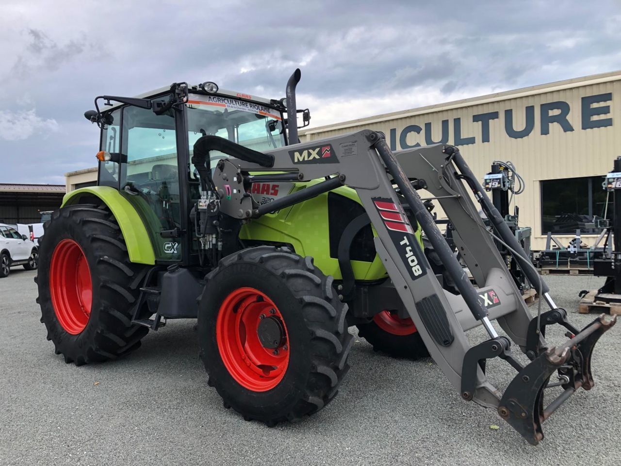 Claas Axos 320 CX Traktor 35 000 €