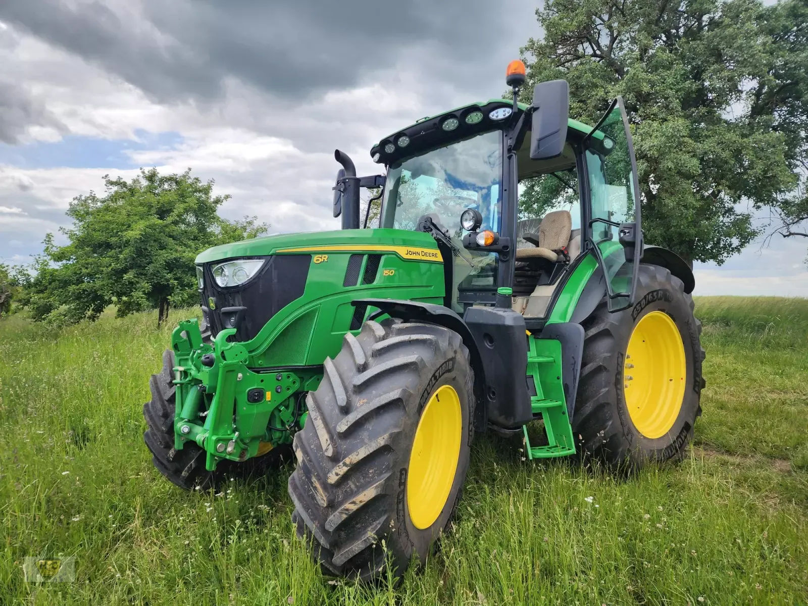 E-FARM: John Deere 6R 150 - Traktor - id B6BGSH7 - 121.800 € - Produktionsår: 2023 - Motortimer: 433,Motoreffekt (HP): 150,Tyskland
