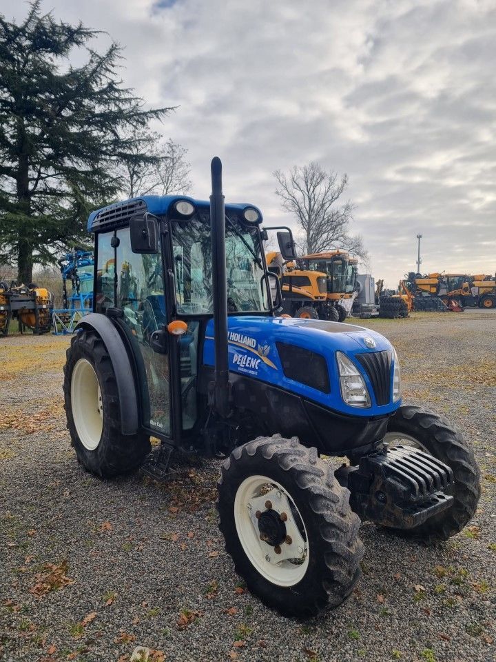 E-FARM: New Holland T4.75 - Traktor - id 4CFDKGE - 29.800 € - Baujahr: 2017 - Abgelesene Motorstunden: 3.433,Motorleistung (PS): 75,Frankreich