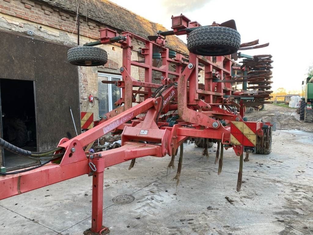 E-FARM: Vogel & Noot terralift s - Cultivator - id KJWBDQR - €12,660 - Year of construction: 2007 - Hungary