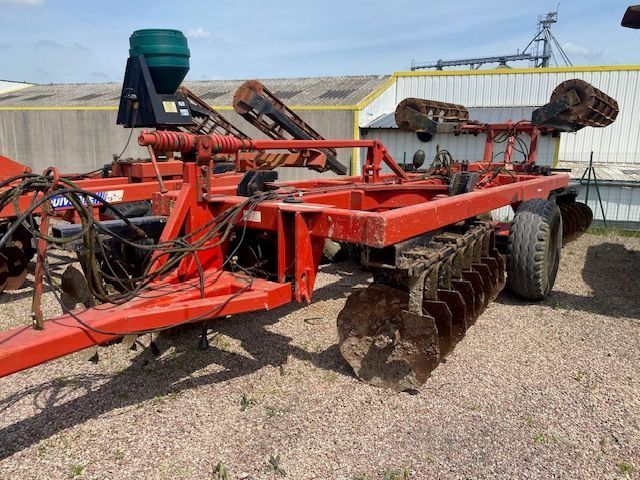 E-FARM: Quivogne sxes 32 - Brona talerzowa i talerzówka kompaktowa - id ZFJ8A7R - 5900 € - Rok produkcji: 2001 - Francja