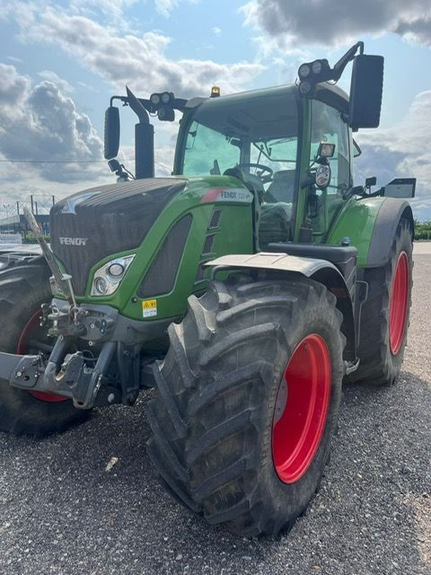 E-FARM: Fendt 720 Vario - Tractor - id JVWTRWJ - €109,500 - Year of construction: 2020 - Engine hours: 4,660,Engine power (HP): 205,France