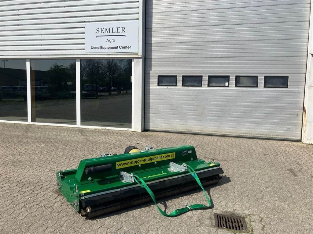 Major mj71 240 Mower €6,026