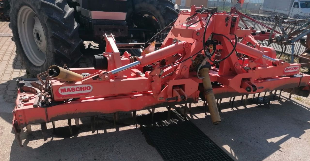 Maschio Aquila 4000 Power harrow €6,500