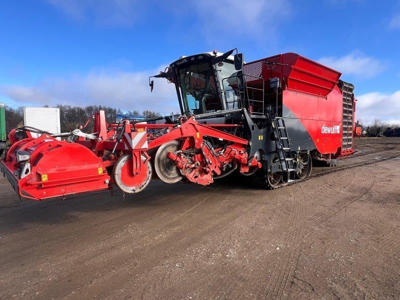 Dewulf kwatro Potato harvester