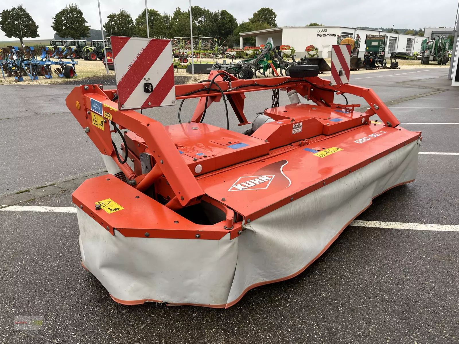 E-FARM: Kuhn gmd 802 ff - Mähwerk - id 9IFJD4V - 5.900 € - Baujahr: 2012 - Deutschland