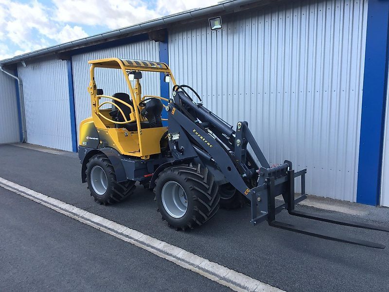 Eurotrac w12f (xl) 36 ps hoflader schutzdach, 2,90 m arm, 3. steuerkreis, doppelspeed, breitreifen Cargadora de dirección deslizante 30.550 €