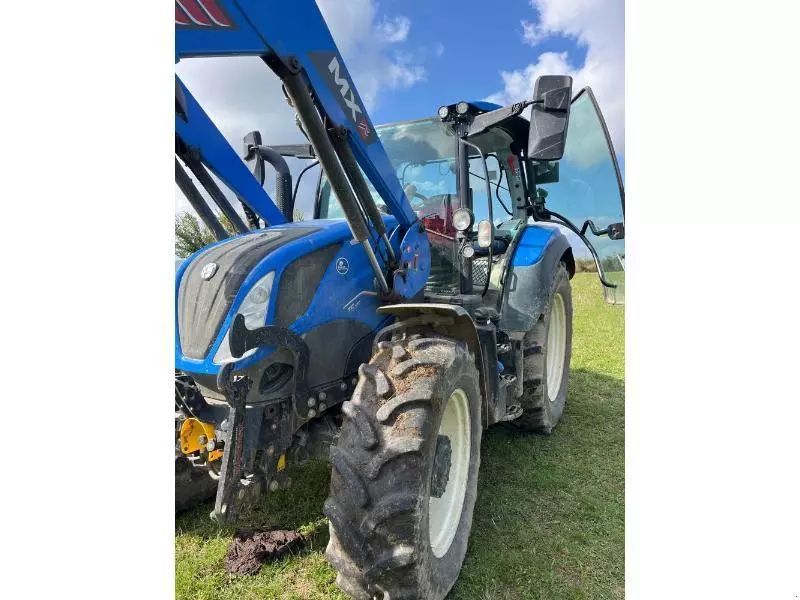 New Holland T5.120 Tractor €75,000