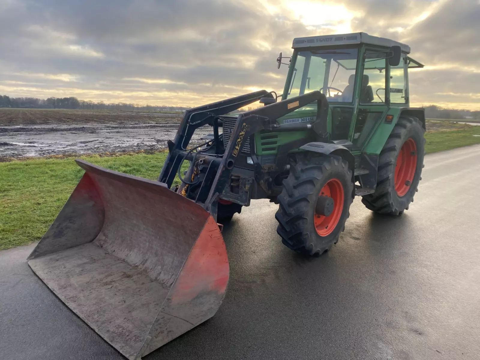 Fendt 305lsa Traktor 25 500 €