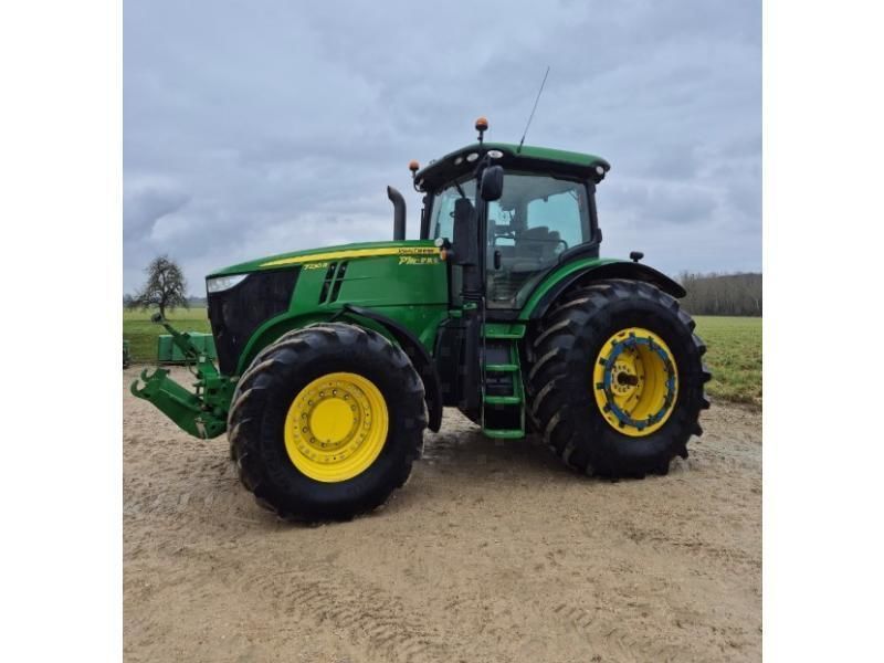 E-FARM: John Deere 7230 R - Traktor - id KERBXYS - 48 000 € - Rok produkcji: 2013 - Motogodziny: 8300,Moc silnika: 230,Francja