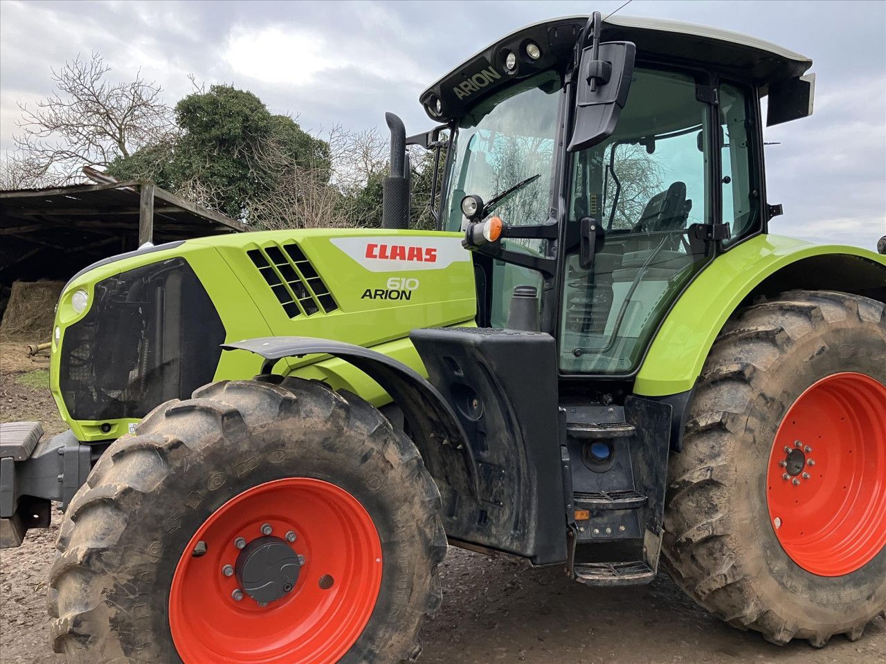 E-FARM: Claas Arion 610 - Tractor - id 64ZR3DC - €58,954 - Year of construction: 2021 - Engine hours: 3,088,Engine power (HP): 145,United Kingdom
