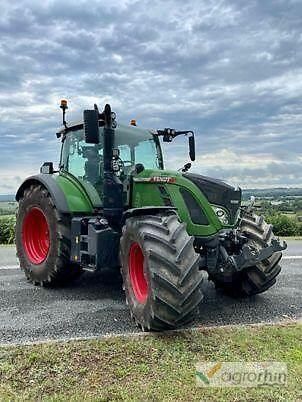 E-FARM: Fendt 724 Vario ProfiPlus - Traktor - id XHJXCIT - 179.000 € - Baujahr: 2022 - Abgelesene Motorstunden: 2.300,Motorleistung (PS): 237,Frankreich