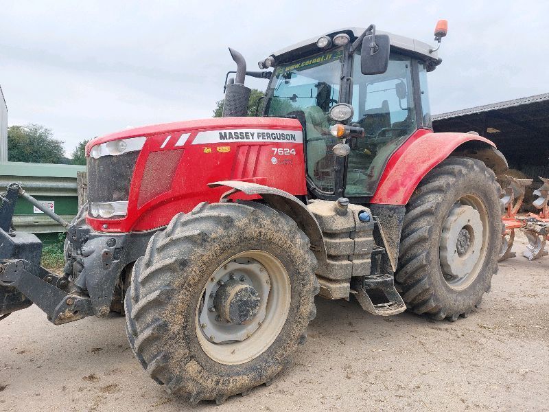 E-FARM: Massey Ferguson 7624 Dyna-6 - Traktor - id GTMZH9M - 69.000 € - Produktionsår: 2015 - Motortimer: 3.518,Motoreffekt (HP): 240,Frankrig