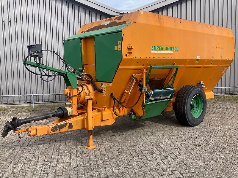 E-FARM: unifeed rs 9,15 m voermengwagen - Mélangeurs d'alimentation - id MCPIEDB - 11 500 € - Année: 2008 - Pays-Bas