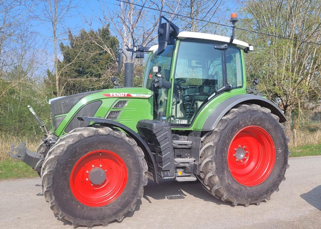 E-FARM: Fendt 516 Vario PowerPlus - Tracteur - id 5N81YFQ - 123 000 € - Année: 2022 - Lecture du nombre d'heure: 1 519,Puissance du moteur (chevaux): 165,France