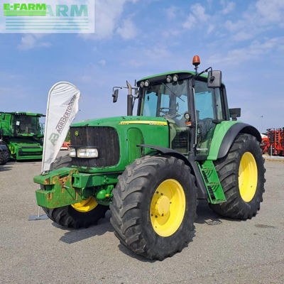 E-FARM: John Deere 6920S Premium - Tractor - id JW1EYYK - €35,000 - Year of construction: 2007 - Engine hours: 9,907,Engine power (HP): 171,Italy