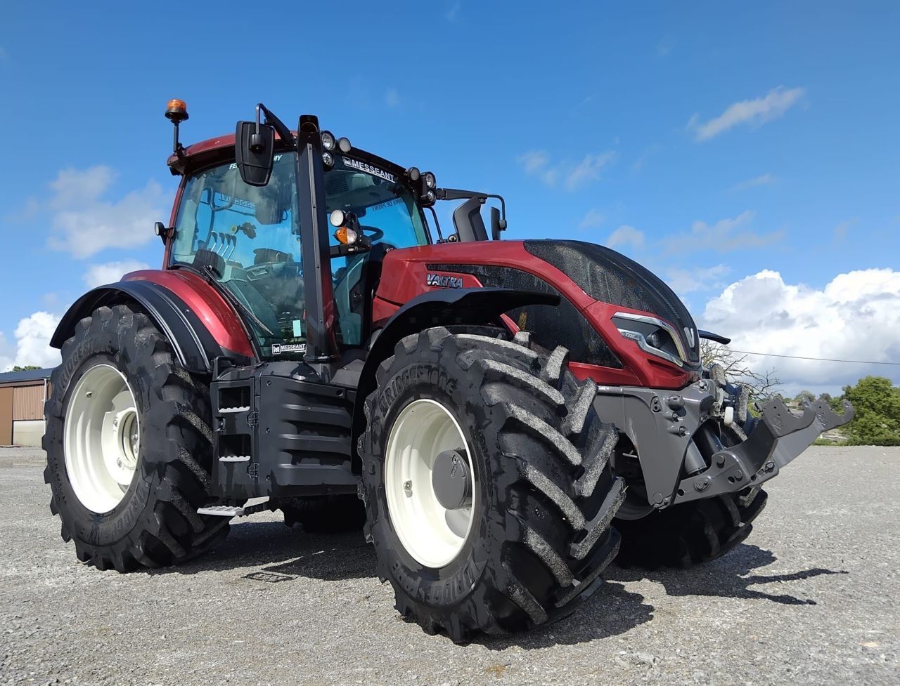 Valtra T 235 Tractor €132,000