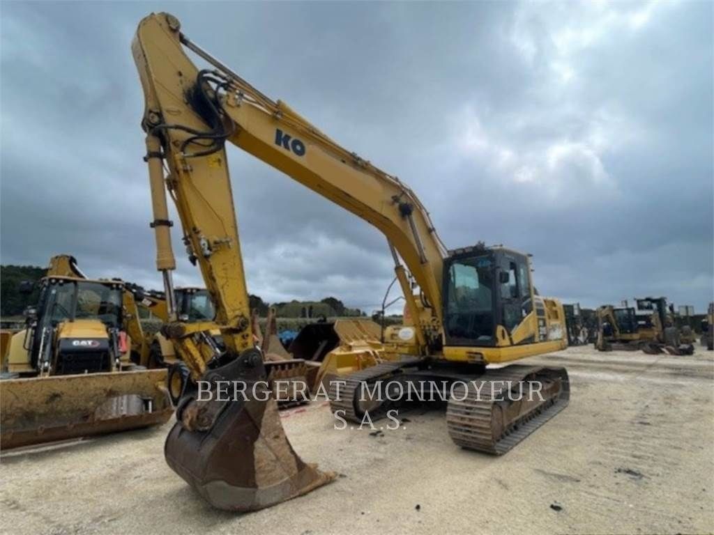 E-FARM: KOMATSU hb215 - Excavator pe șenile - id KRYXL7K - 50.000 EUR - Anul: 2017 - Franța