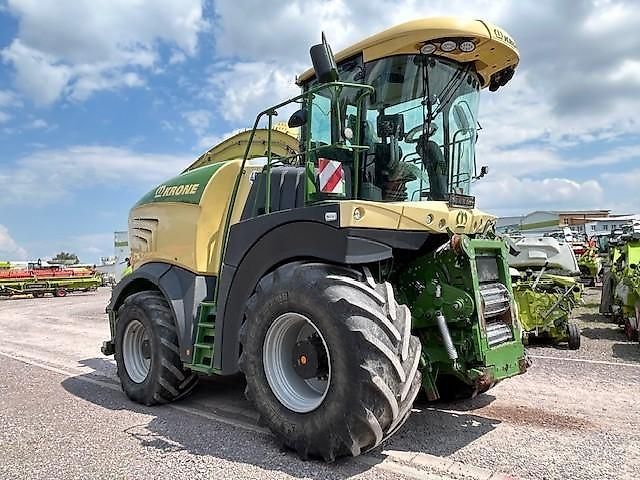 E-FARM: Krone BiG X 580 - Sieczkarnia samobieżna - id VUYT1VR - Rok produkcji: 2017 - Motogodziny: 3 568,Moc silnika: 585,Niemcy