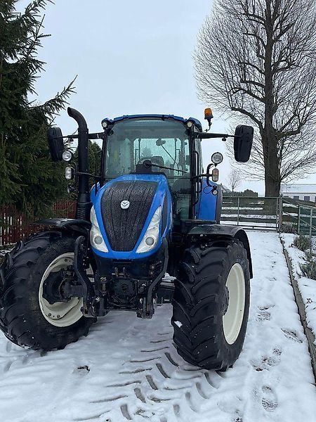 New Holland T5.110 Tractor €42,000