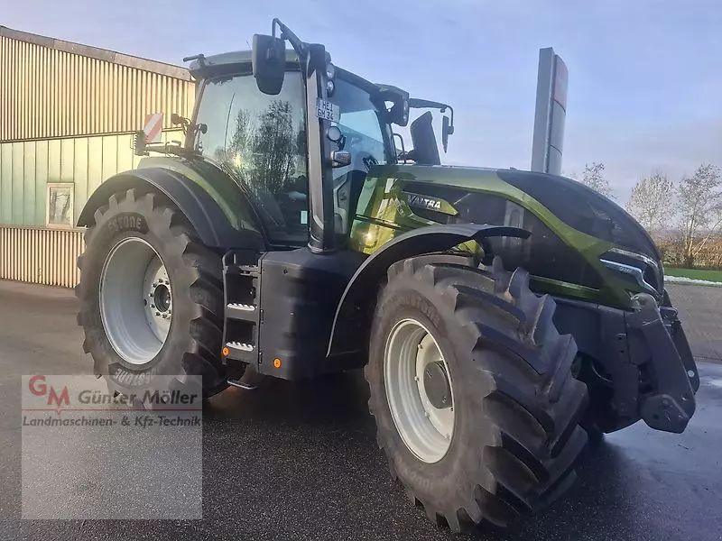 Valtra Q245 Tractor €195,000