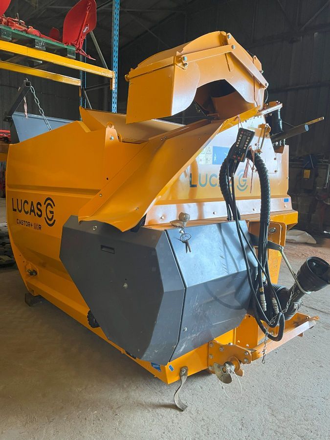 E-FARM: Lucas castor + 20 r - Alimentador de otros - id R51UUUM - 16.000 € - Año: 2023 - Francia
