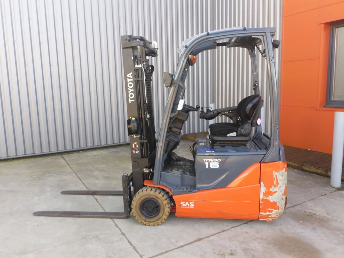 TOYOTA 8fbek16t Gabelstapler 13.800 €