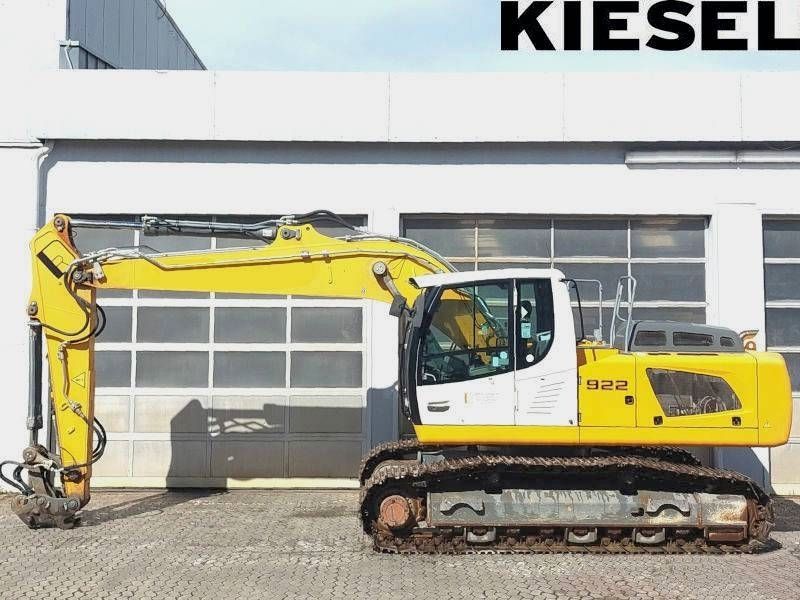 Liebherr r 922 slc Crawler excavator €89,000