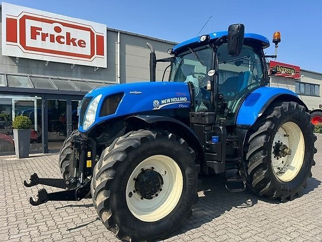 E-FARM: New Holland T7.270 - Tractor - id GYBRQZG - €49,995 - Year of construction: 2014 - Engine hours: 11,814,Germany