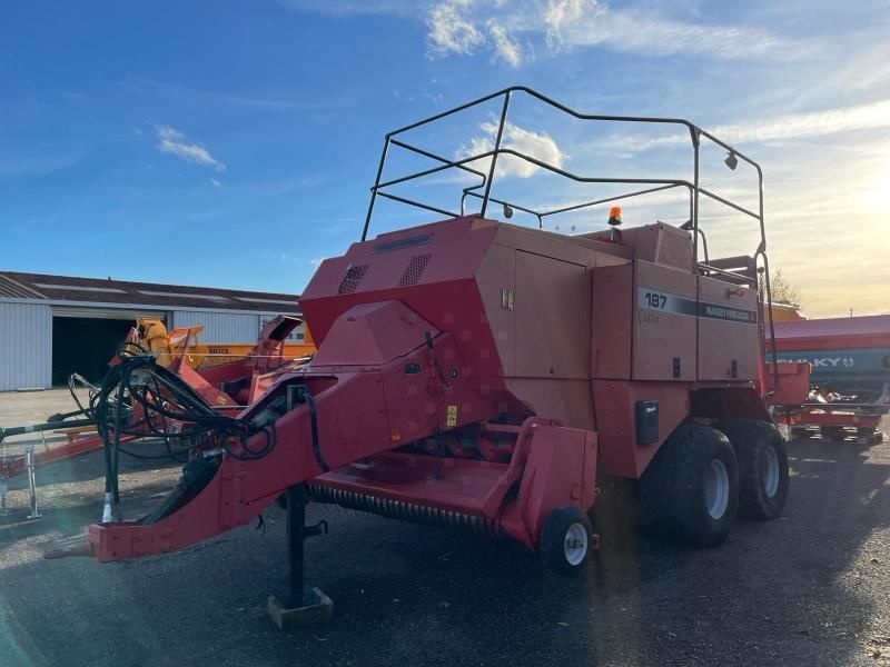 Massey Ferguson 187 baler €15,000