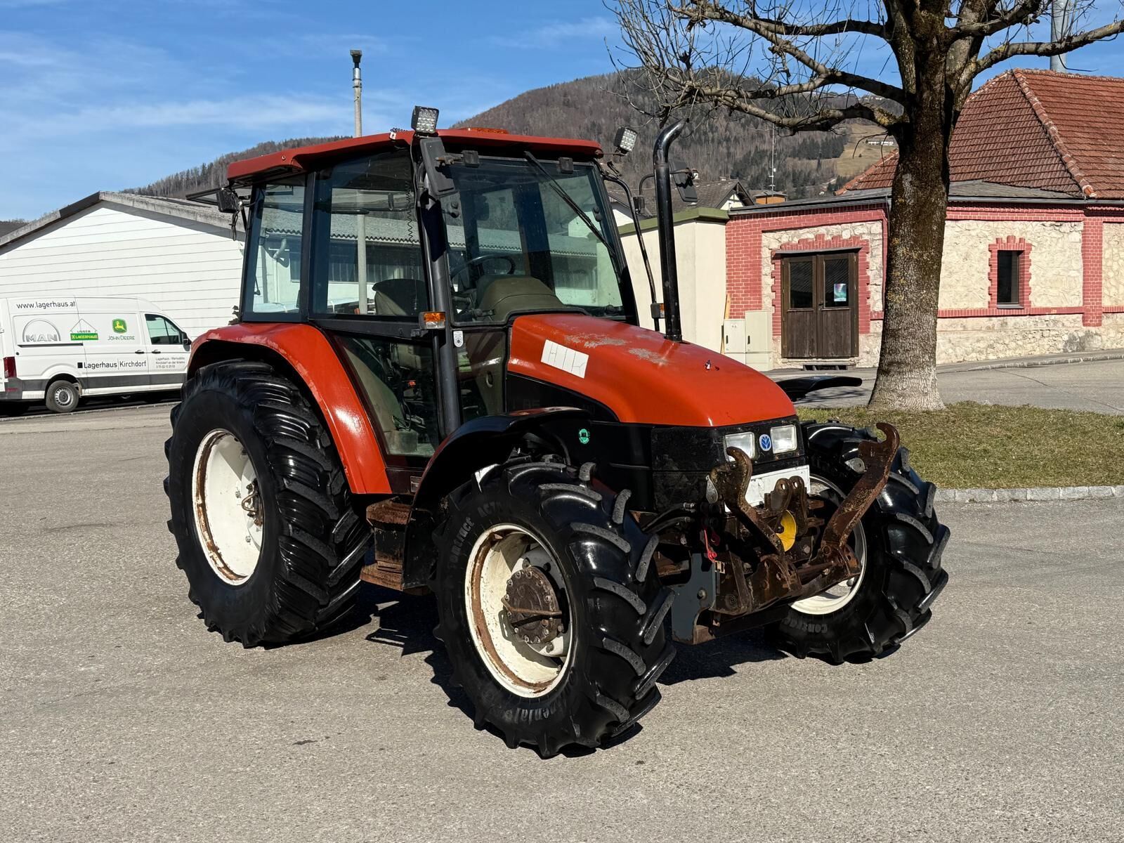 E-FARM: New Holland L85 - Tractor - id LDMY8MW - 18.250 € - Año: 1997 - Horas: 7255,Potencia del motor: 85,Austria