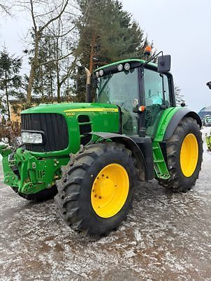 John Deere 6930 Premium Tractor 45.183 EUR