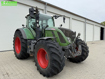 E-FARM: Fendt 724 Vario Profi - Tractor - id 5XKMQ5I - €89,000 - Year of construction: 2017 - Engine hours: 6,875,Engine power (HP): 237,Germany