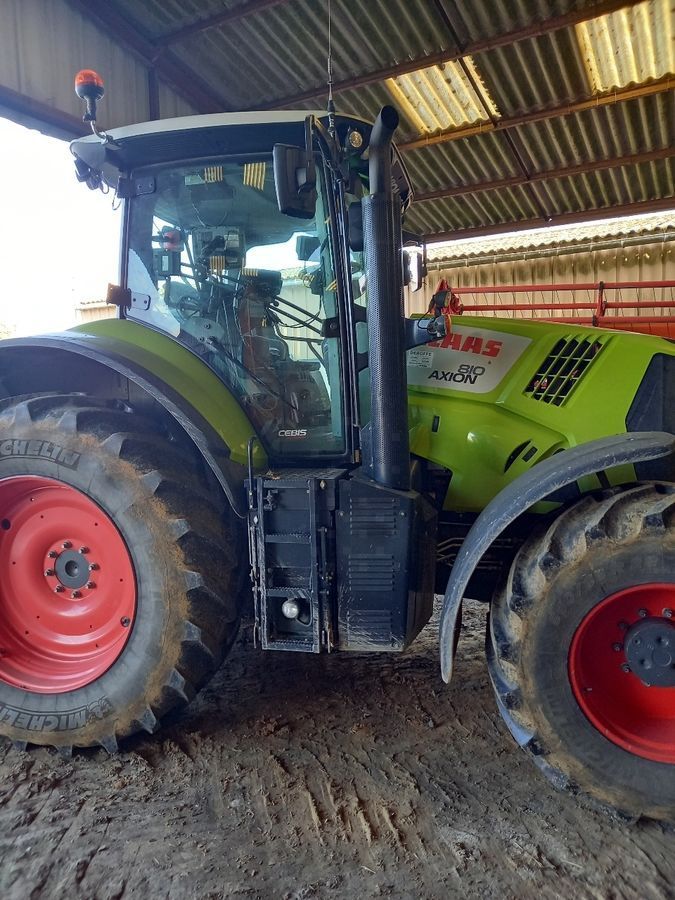 Claas Axion 810 Tractor €70,000