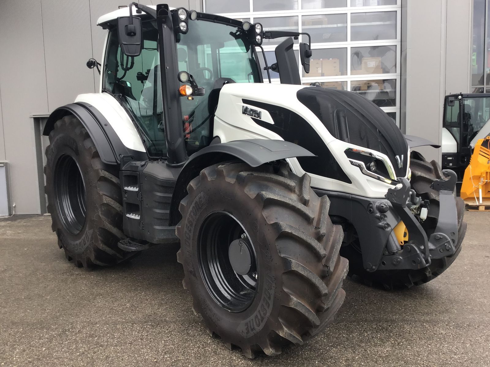 Valtra T 215 Tracteur 149 917 €