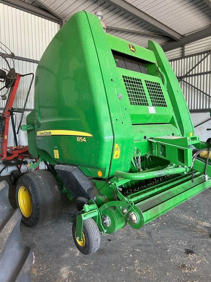 E-FARM: John Deere 854 - Baler - id ZXLYFT5 - €19,900 - Year of construction: 2016 - Total number of bales produced: 14,500,France