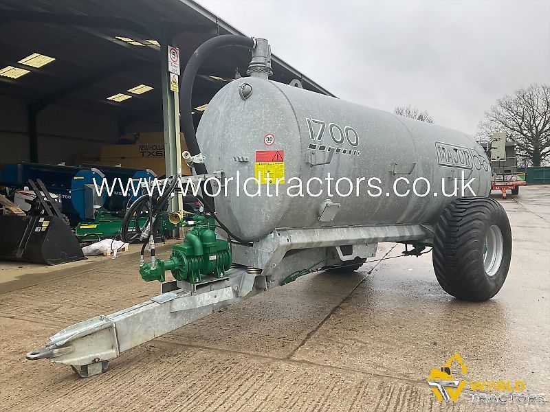 Major 1700 tanker Hígtrágya tartálykocsi 12 548 EUR