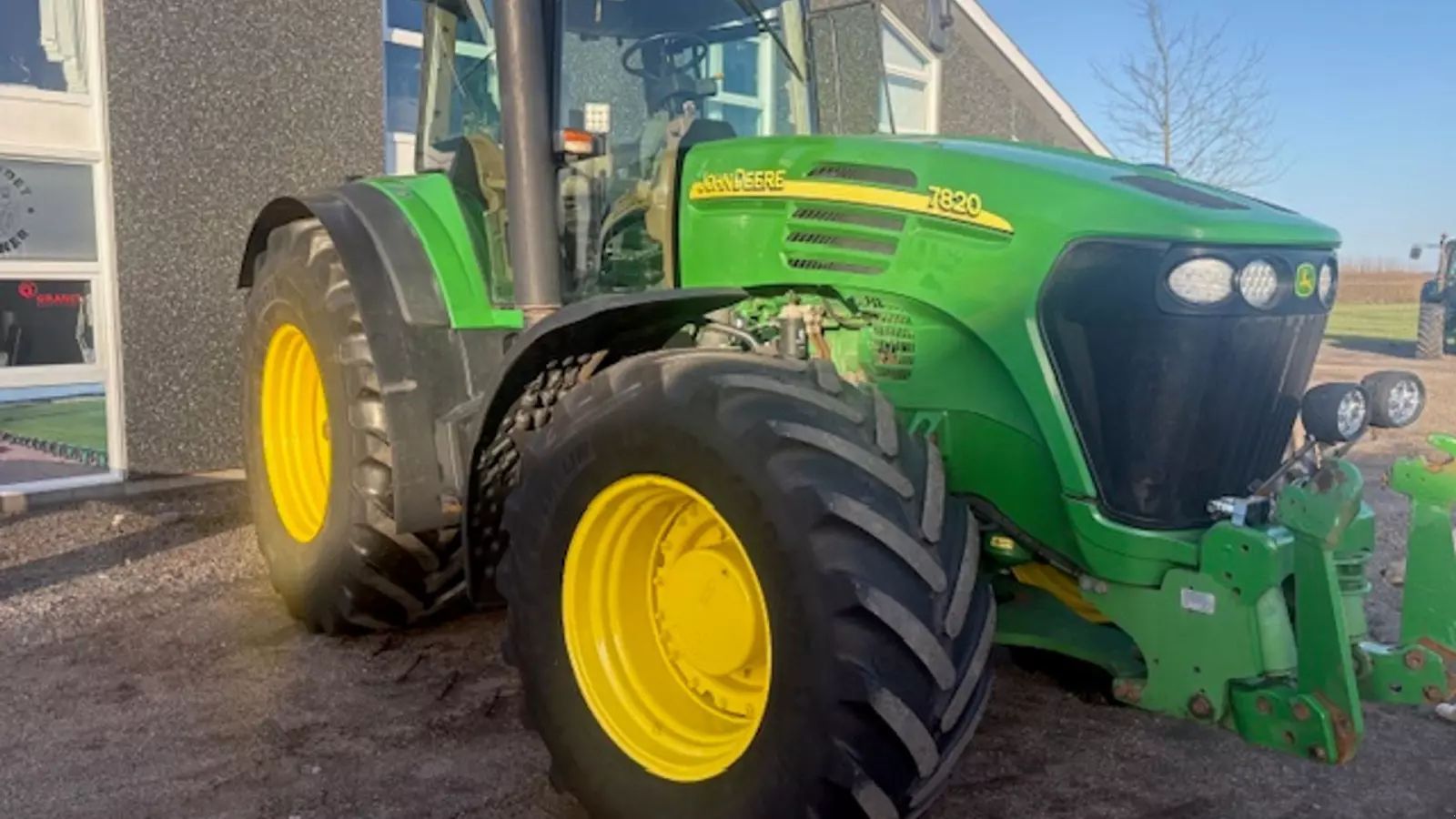 John Deere 7820 Traktor 40 111 €