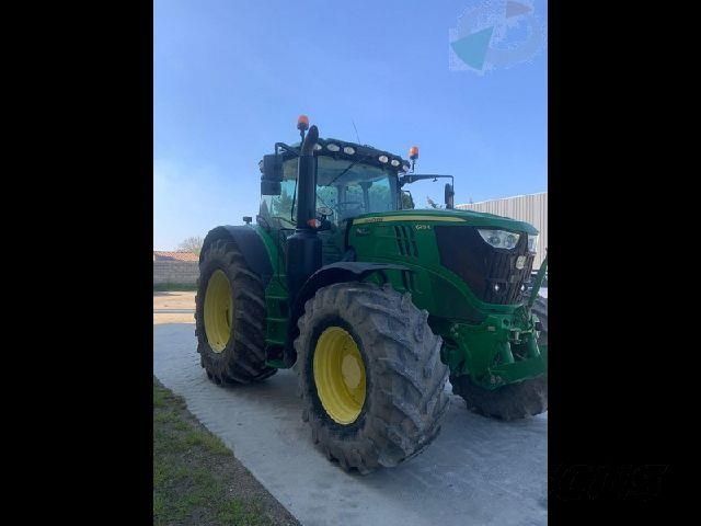 John Deere 6215 R Tractor €85,000