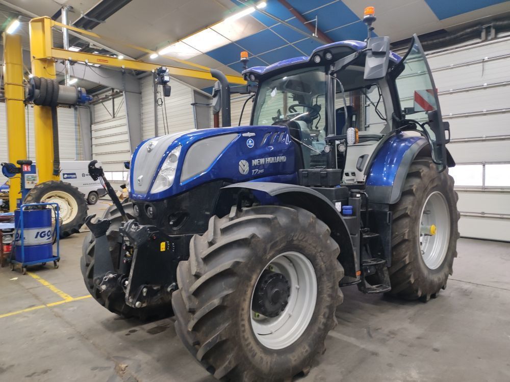 E-FARM: New Holland T7.245 - Tractor - id NDTK2TU - 155.000 € - Año: 2023 - Horas: 600,Potencia del motor: 200,Francia
