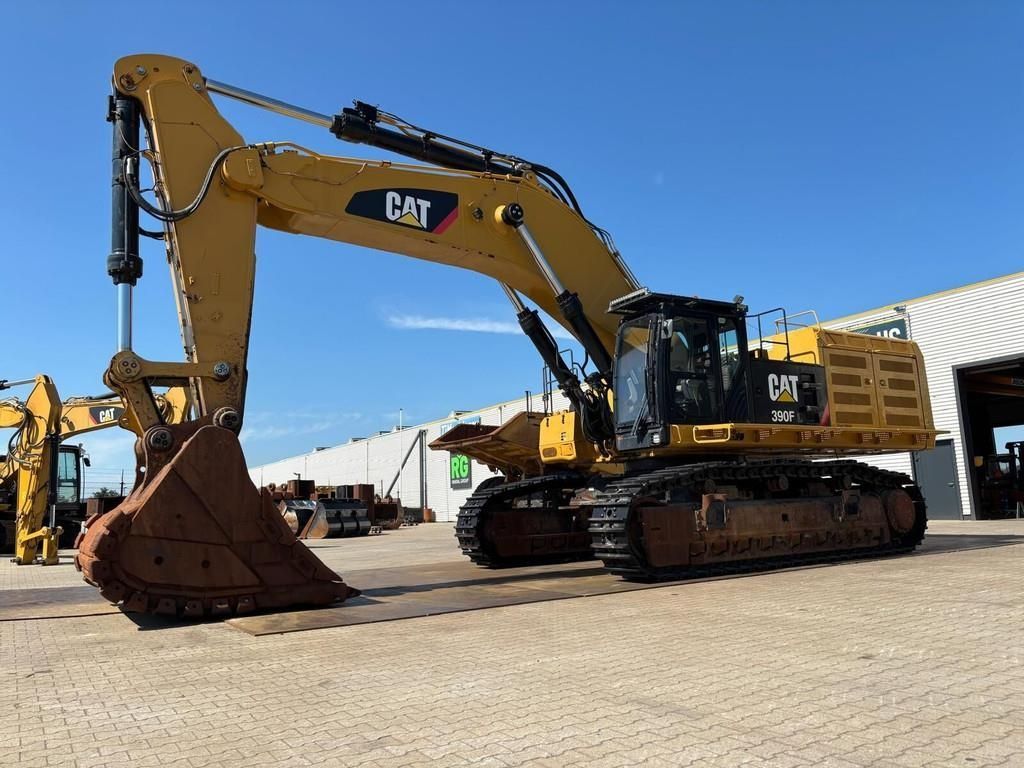 Caterpillar 390fl *new undercarriage* Excavadora de orugas 227.500 €