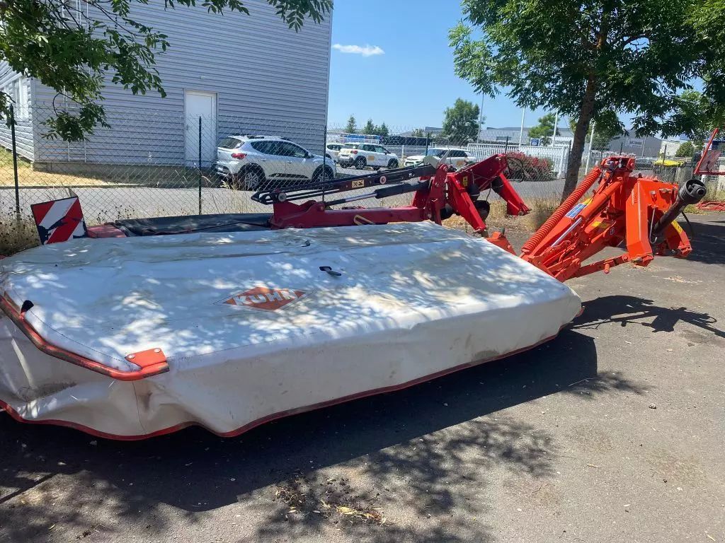 Kuhn GMD 310 FF Mower €6,400