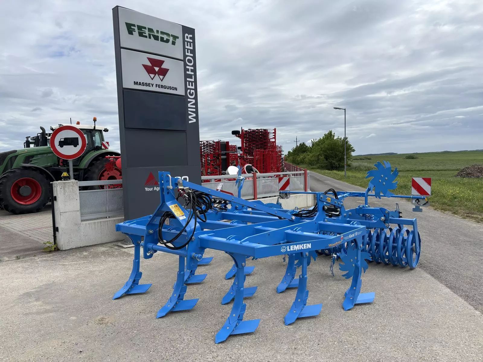 E-FARM: Lemken Karat 10/300 - Kultywator - id ZJJARAZ - 16 658 € - Rok produkcji: 2025 - Austria