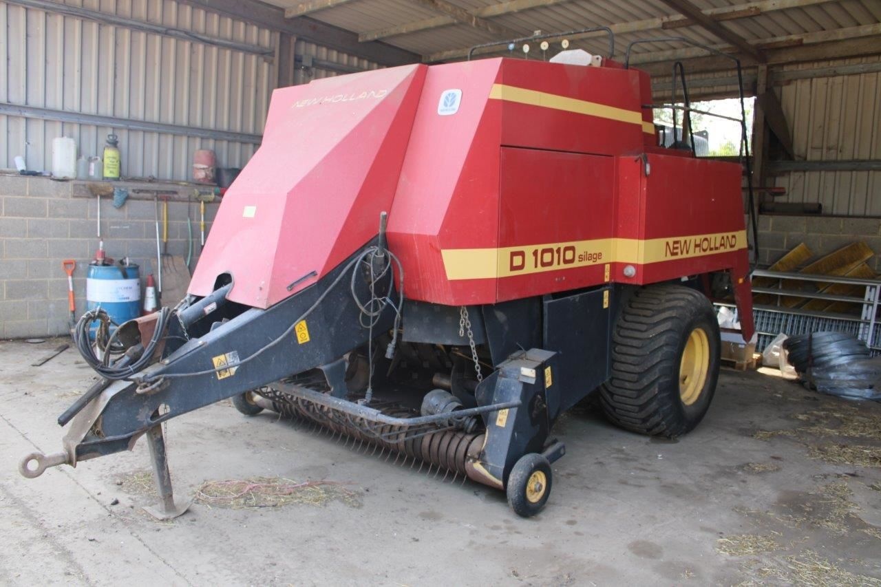 New Holland D 1010 S baler €10,002